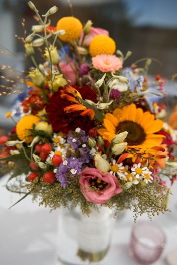 Bunter Brautstrauß mit Sonnenblumen